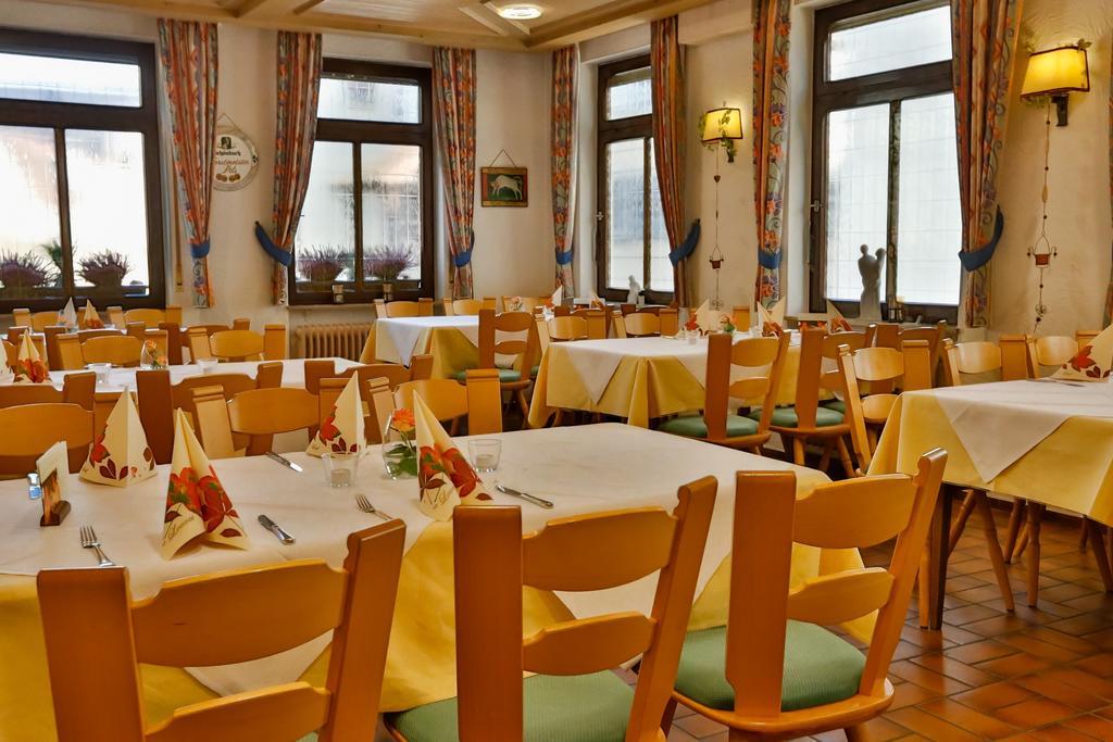 Hotel Ochsen أَميربوخ المظهر الخارجي الصورة