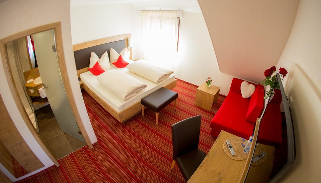 Hotel Ochsen أَميربوخ الغرفة الصورة